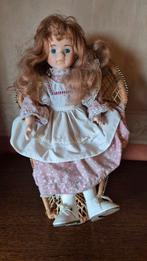 Vintage pop met merkje, Ophalen of Verzenden, Pop