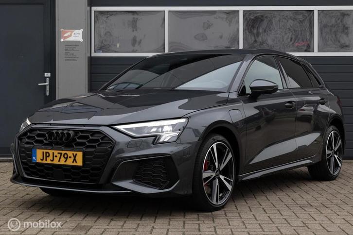 Audi A3 Sportback 45 TFSI e S edition Competition S-LINE, Auto's, Audi, Bedrijf, Te koop, A3, ABS, Airbags, Airconditioning, Alarm