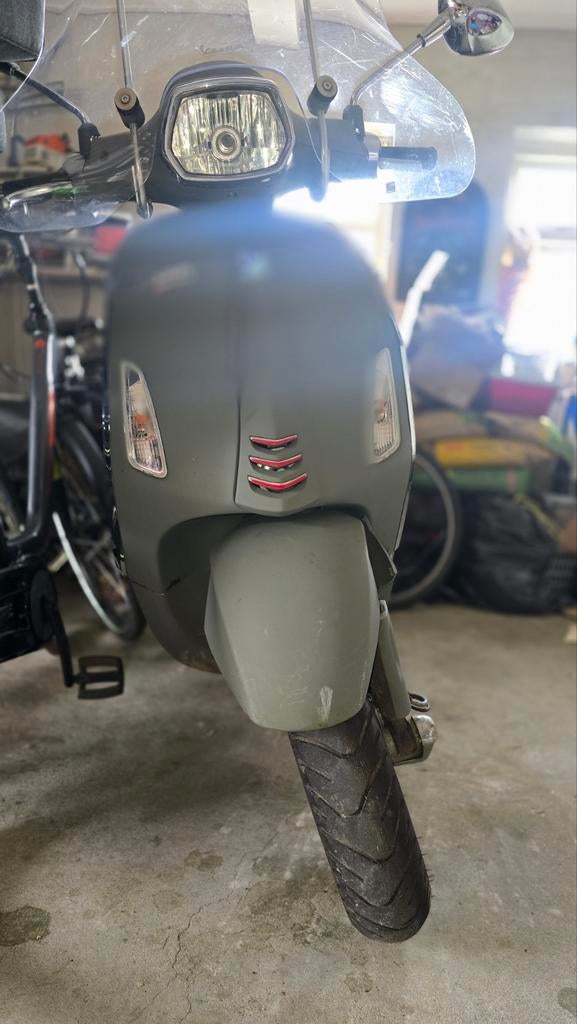 Vespa Sprint 4T schade, Ophalen, Gebruikt, Benzine, Vespa