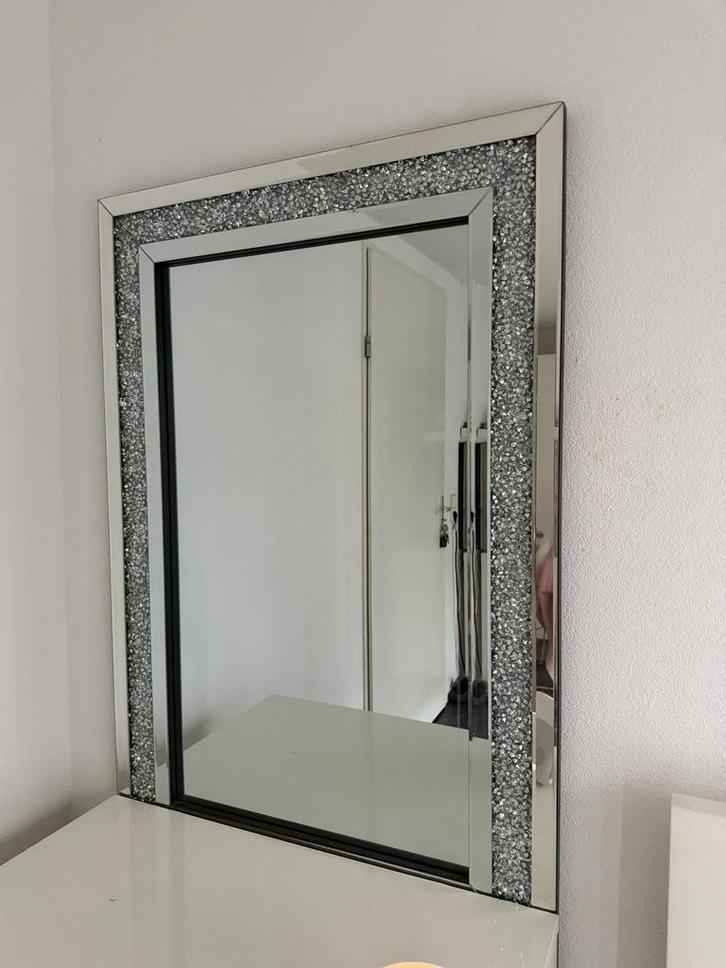 Spiegel met kristallen rand, Huis en Inrichting, Woonaccessoires | Spiegels, Zo goed als nieuw, Minder dan 50 cm, Minder dan 100 cm