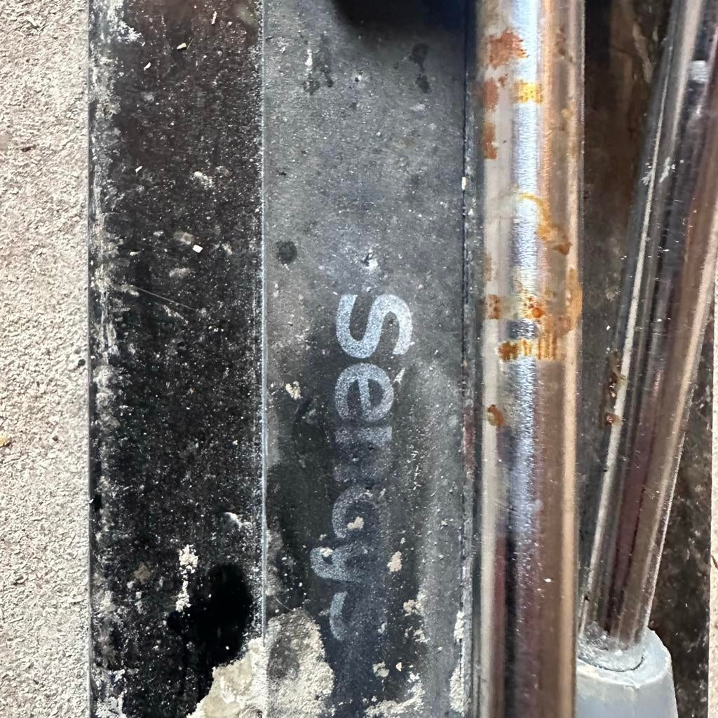 Sergej Tegelsnijder - Gebruikt, Ophalen, Gebruikt