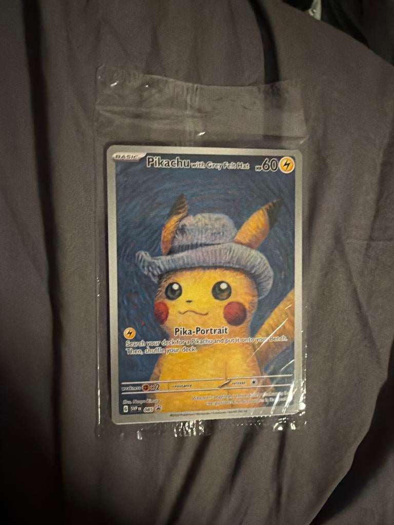 Pikachu met Grijze Vilten Hoed Pokémon Kaart verkoop/ruilen, Ophalen of Verzenden, Zo goed als nieuw, Losse kaart