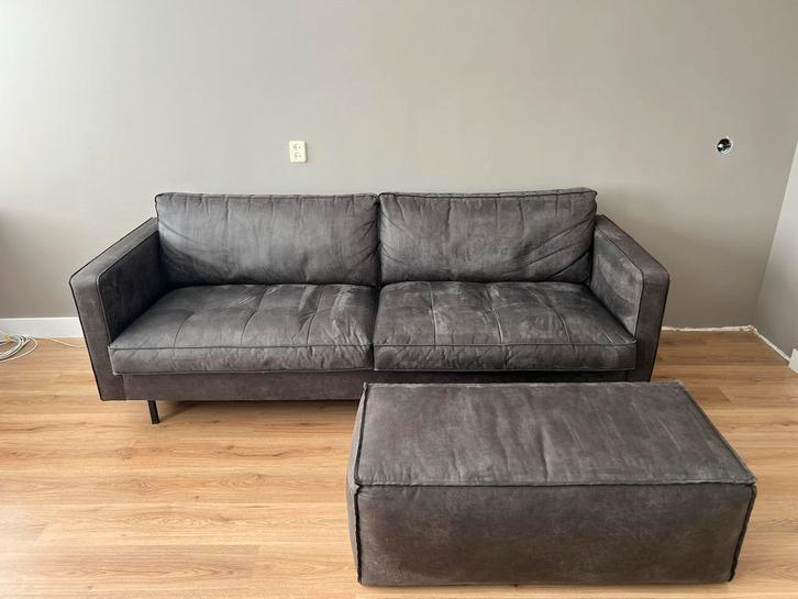 BePureHome (woood) -Rodeo Classic bank 2,5 zits zwart + poef, Huis en Inrichting, Banken | Complete zithoeken, Gebruikt, Leer