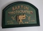 Houten Reclamebord Barton Photographer, Ophalen of Verzenden, Gebruikt