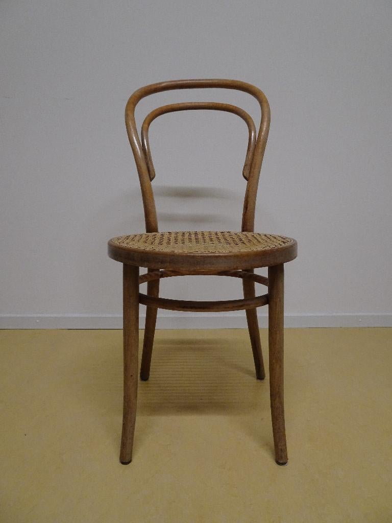 Thonet stoel Nr 14 ZPM Radomsko, Huis en Inrichting, Stoelen, Gebruikt, Bruin, Ophalen of Verzenden, Eén