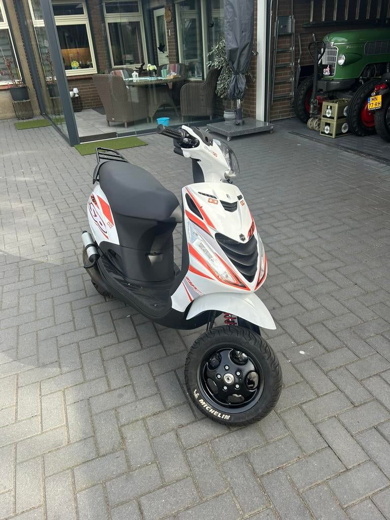 Piaggio Zip SP H2O | Polini Setup | Zeer nette staat, Fietsen en Brommers, Scooters | Piaggio, Ophalen, Tweetakt, Maximaal 45 km/u