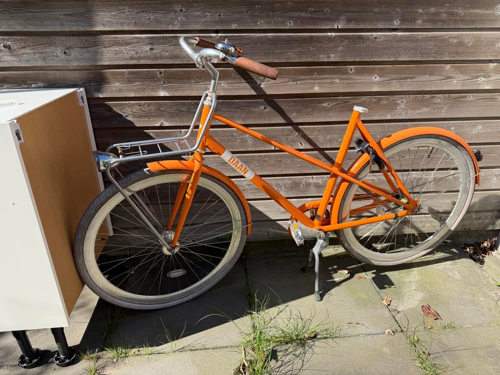 Oranje fiets - Werkt goed, heeft stilgestaan, Fietsen en Brommers, Fietsen | Heren | Herenfietsen, Terugtraprem, Gebruikt, 53 tot 57 cm