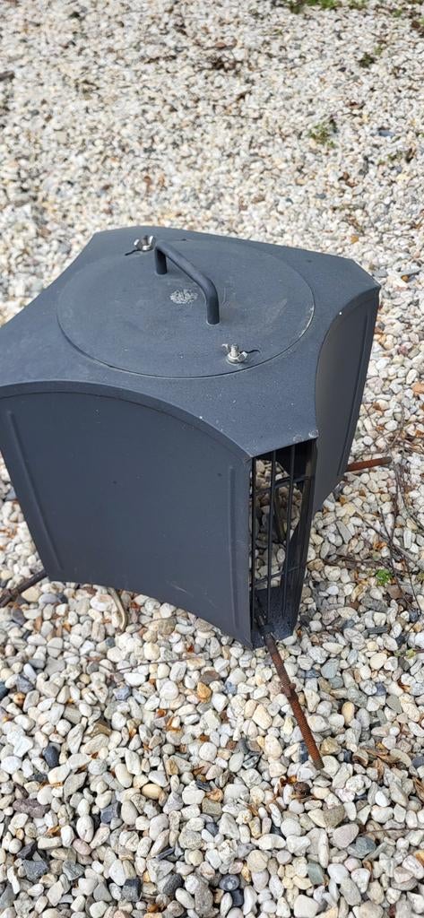 Zwarte schoorsteenkap met vonkenvanger, Ophalen, Gebruikt