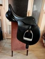 Zeer nette zwarte Busse Solibel vzh zadel 17.5inch, Dieren en Toebehoren, Paarden en Pony's | Zadels, Ophalen of Verzenden