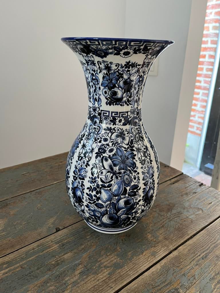VAAS ITALIAANS DELFIA BLAUW WIT ZGSTAAT, Antiek en Kunst, Antiek | Vazen, Ophalen of Verzenden