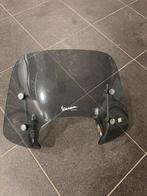 Originele vespa windscherm laag, Fietsen en Brommers, Brommeronderdelen | Scooters, Ophalen of Verzenden, Zo goed als nieuw, Overige typen