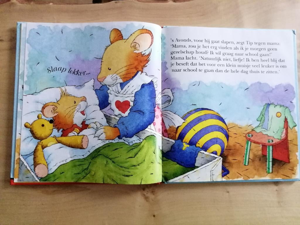 Tip de muis wil niet naar school boek, Boeken, Ophalen of Verzenden, Zo goed als nieuw, Fictie algemeen