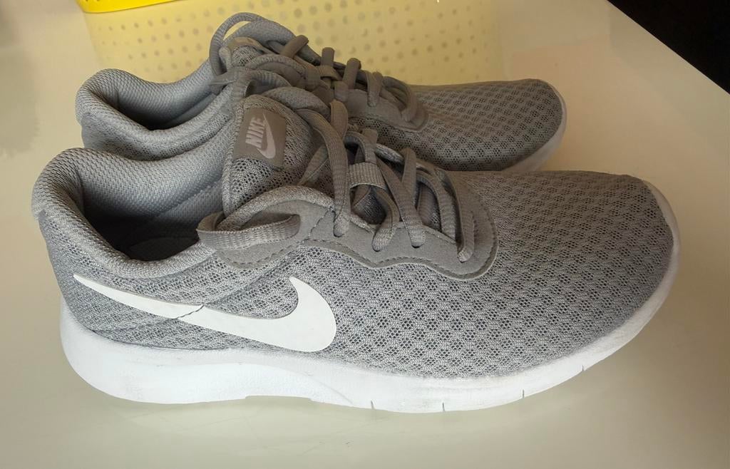 Nike schoenen, Sport en Fitness, Loopsport en Atletiek, Ophalen of Verzenden, Zo goed als nieuw, Hardlopen, Hardloopschoenen