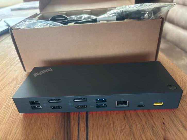 ThinkPad Docking Station - Zo goed als nieuw, Computers en Software, Dockingstations, Zo goed als nieuw, Docking station, Laptop