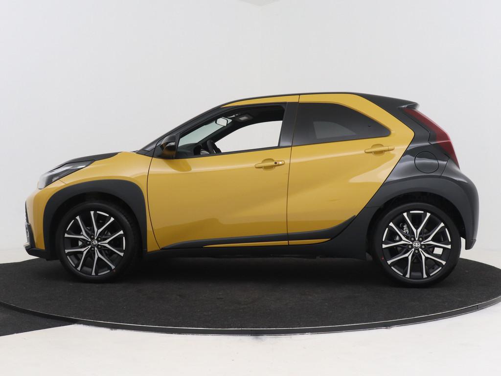 Toyota Aygo X Hybrid 115 GR Sport (bj 2025, automaat), Overige kleuren, 4 stoelen, 26 km/l, Hybride Elektrisch/Benzine