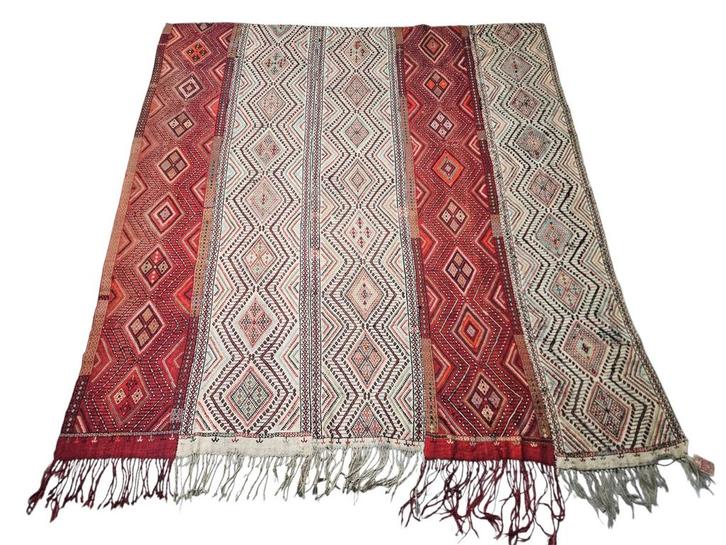Handmade antique oriental wool Kelim carpet Soumak 238x260cm, Huis en Inrichting, Stoffering | Tapijten en Kleden, Gebruikt, 200 cm of meer