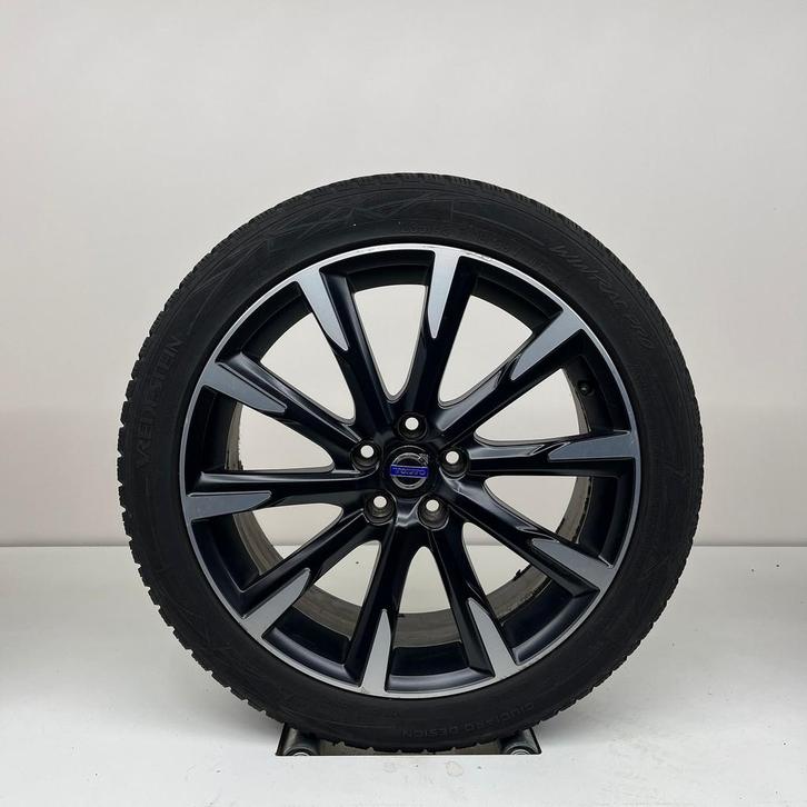 Volvo V60/S60/V70 - 19 inch - winterbanden, Auto-onderdelen, Banden en Velgen, Banden en Velgen, Winterbanden, 19 inch, 235 mm