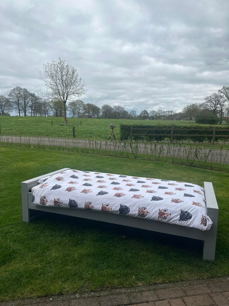 WOOOD bed met lattenbodem, zo goed als nieuw, 90 cm, Eenpersoons, Ophalen of Verzenden, Zo goed als nieuw