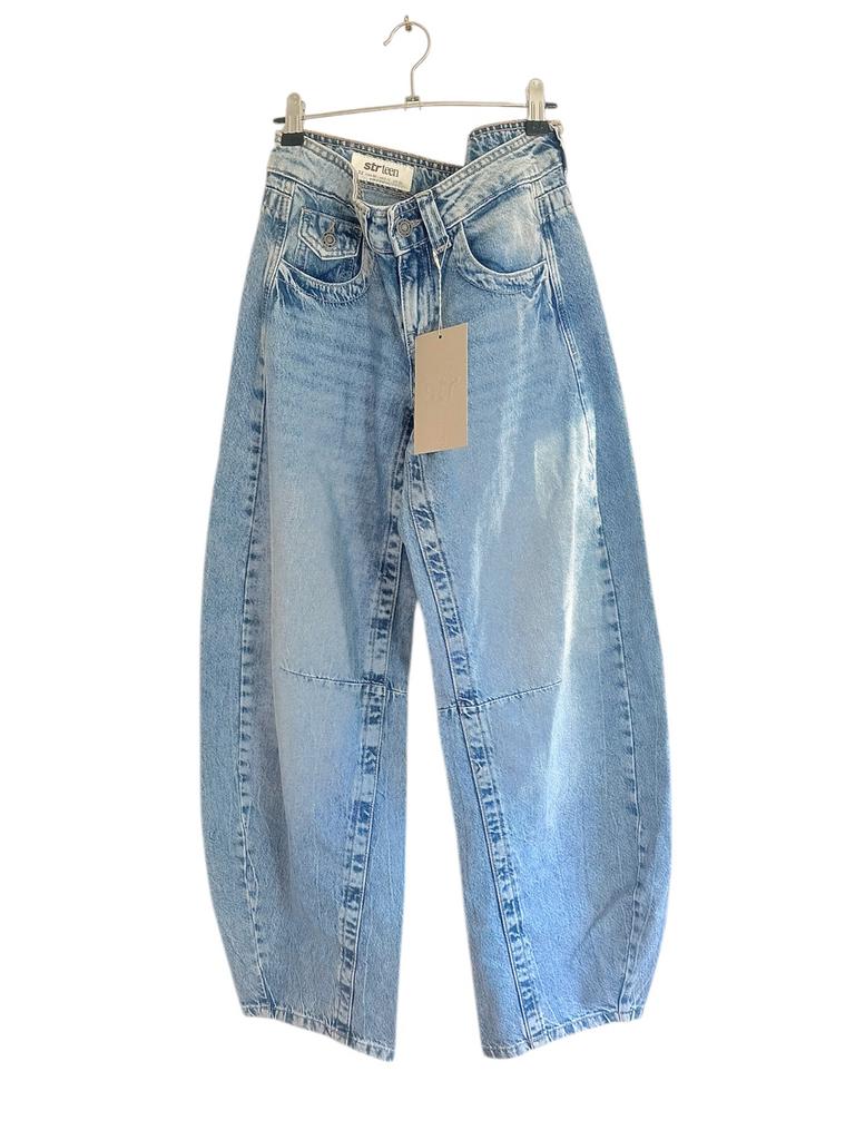 Balloon jeans Pull&Bear low waist nieuw met label, Kleding | Dames, Spijkerbroeken en Jeans, Ophalen of Verzenden, Nieuw, Blauw