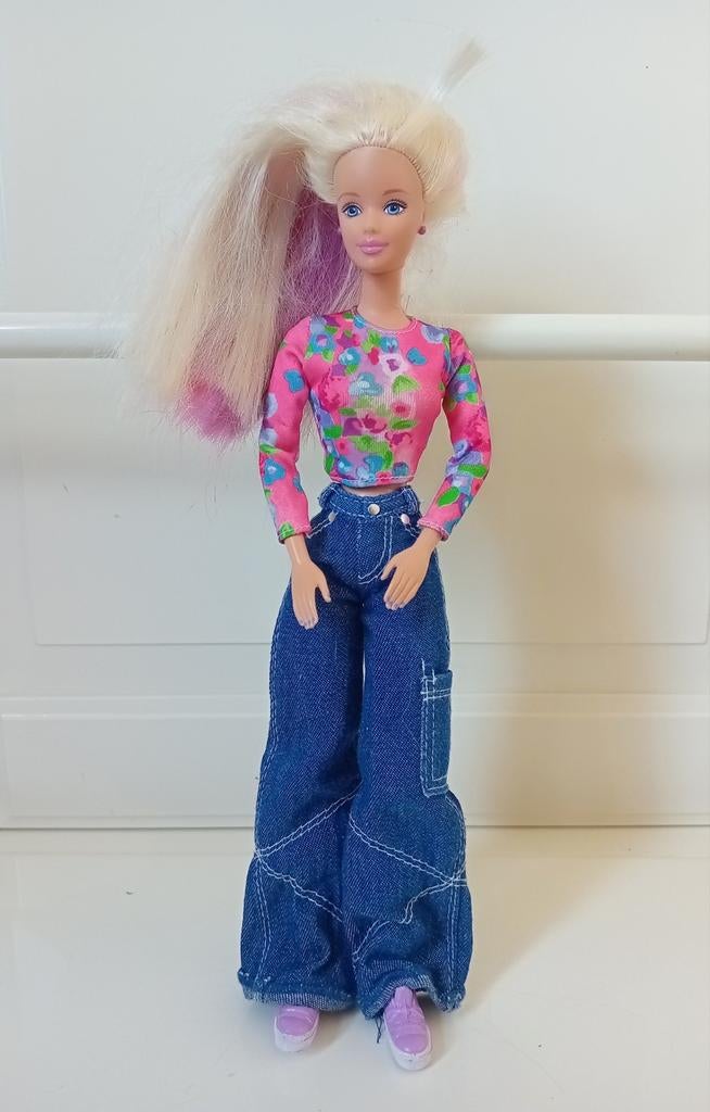 Vintage Barbie Happenin' Hair pop uit 1998, Kinderen en Baby's, Speelgoed | Poppen, Ophalen of Verzenden, Zo goed als nieuw, Barbie