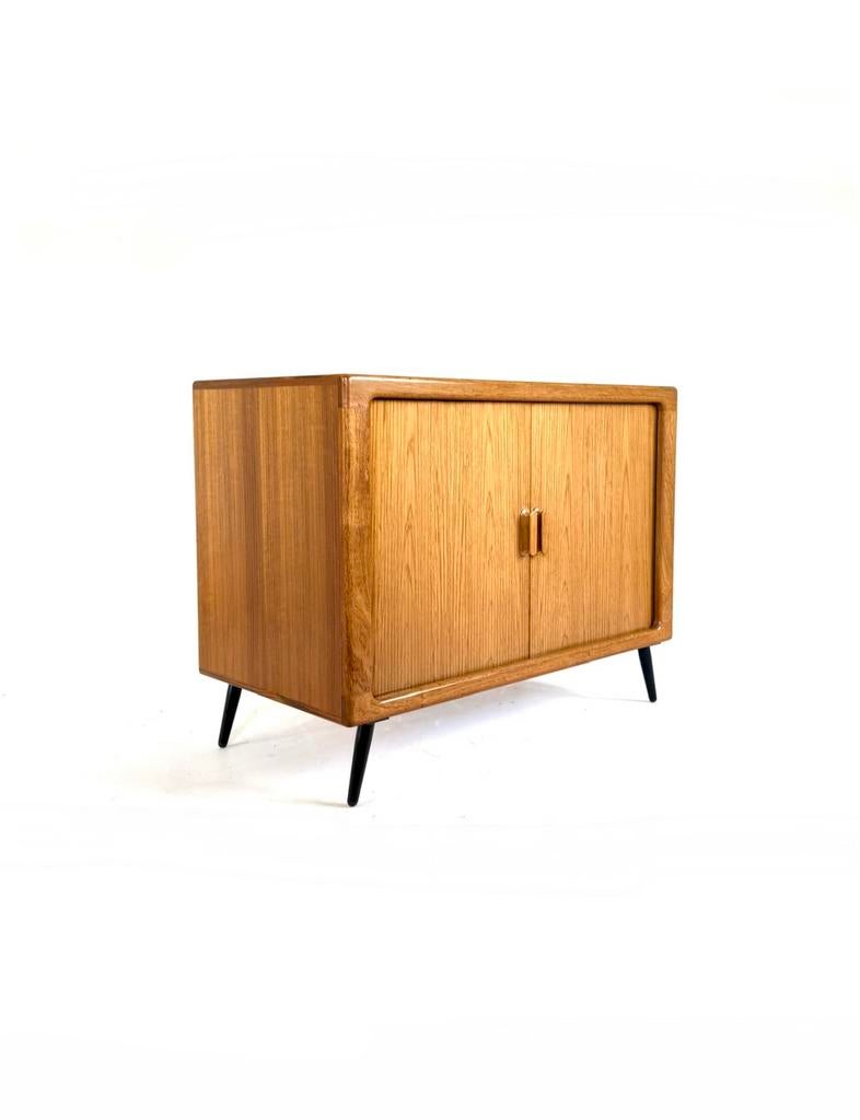 Vintage teakhouten wandkast, Dyrlund ‘80, Huis en Inrichting, Met deur(en), Teakhout, Zo goed als nieuw, Vintage retro buisframe design rotan webbing papercord