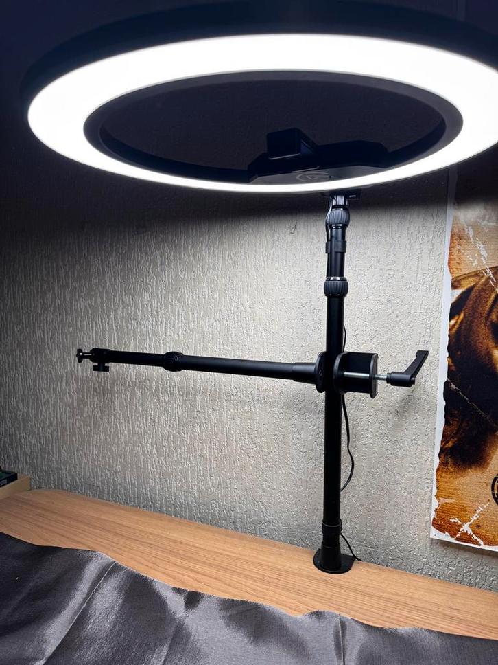 Elgato ring light met extra arm, Audio, Tv en Foto, Fotografie | Fotostudio en Toebehoren, Zo goed als nieuw, Lamp of Flitsset