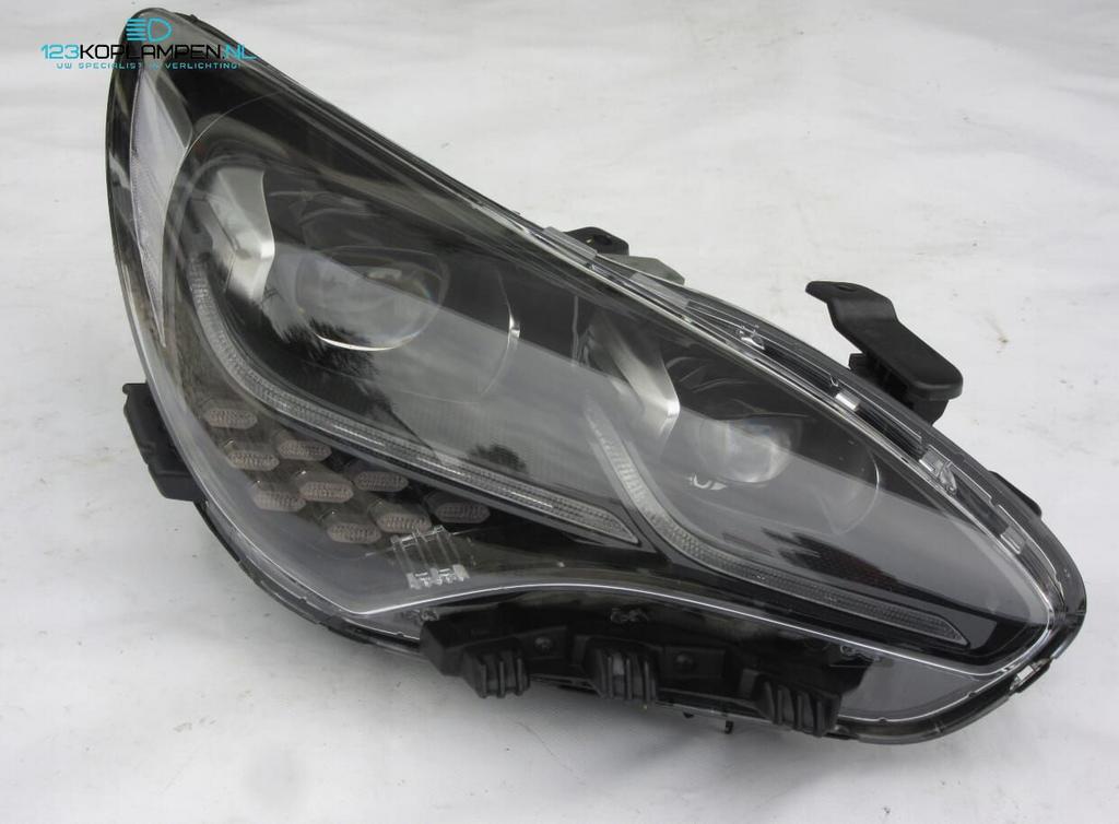 Kia Stinger Full LED koplamp rechts, Ophalen, -, -, -