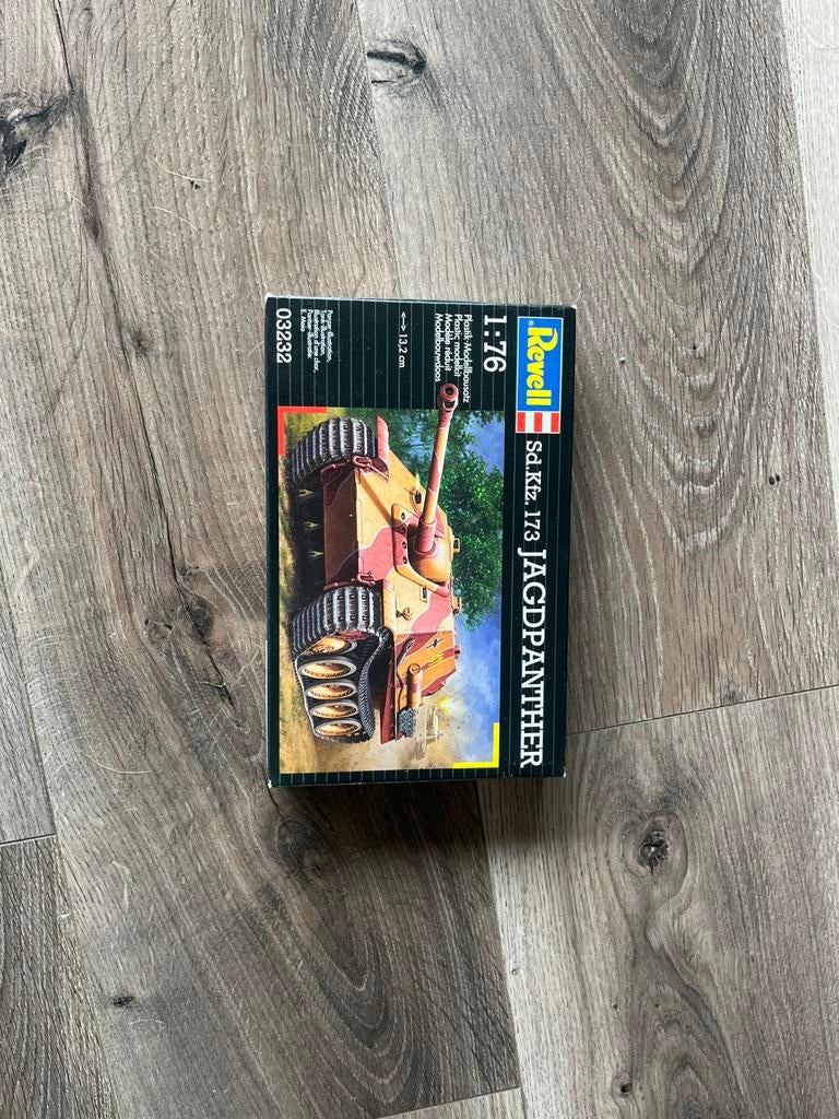 Modelbouw jagdpanzer, 1:50 of kleiner, Auto, Zo goed als nieuw, Ophalen