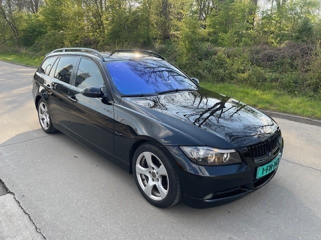 BMW 3-Serie 2.0 318 I Touring AUT 2006 Zwart, Auto's, Automaat, 1995 cc, Zwart, 4 cilinders