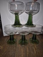 5 mooie vintage wijnglazen met geribbelde groene, Ophalen of Verzenden