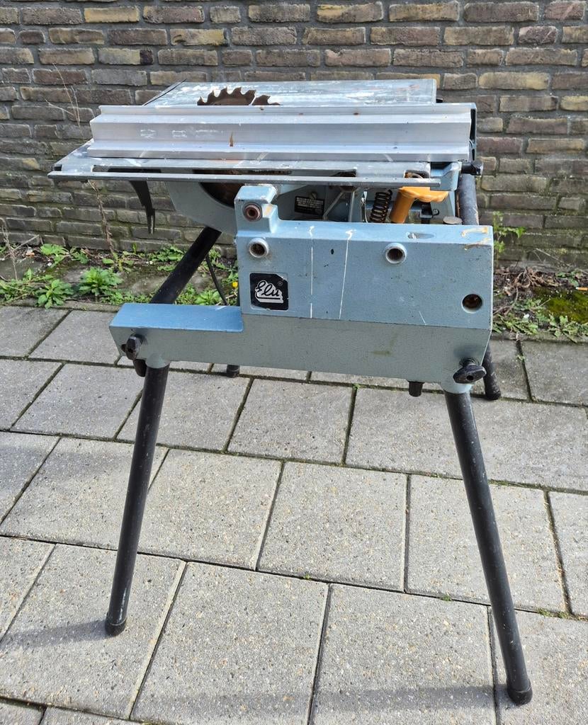 te koop elu zaagtafel, Doe-het-zelf en Verbouw, Gereedschap | Zaagmachines, Ophalen, Gebruikt, Overige typen, Elu