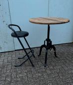 Twee verstelbare hangtafels / eettafels, Ophalen, In hoogte verstelbaar, Gebruikt