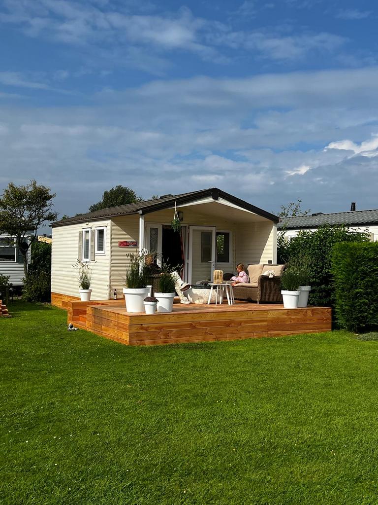 Stacaravan/Chalet met luxe Douglas veranda, compleet ingeric, Caravans en Kamperen, Stacaravans, tot en met 4, Ophalen