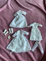 Vintage retro sindy fleur barbie kant bruidsjurk trouwjurken, Ophalen of Verzenden, Zo goed als nieuw, Kleertjes