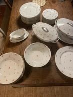 Prachtig romantisch servies met roze roosjes, Huis en Inrichting, Keuken | Servies, Ophalen of Verzenden, Gebruikt, Overige stijlen