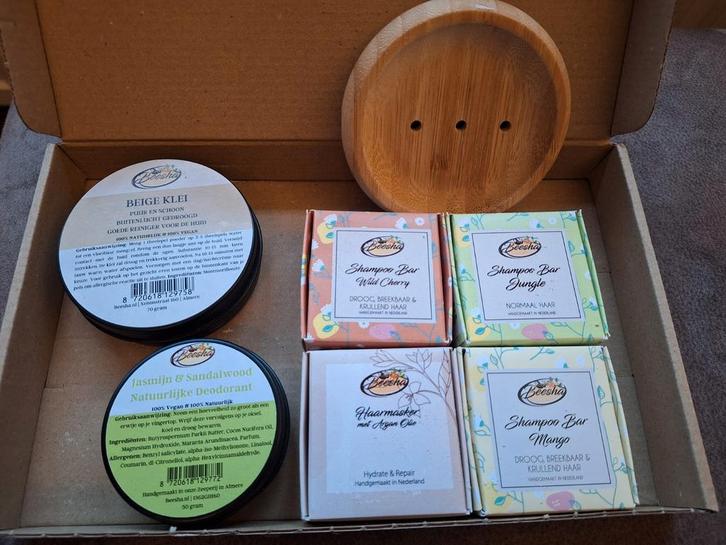 Beesha pakket 3 shampoobars, haarmasker, klei, deo schaaltje, Huis en Inrichting, Woonaccessoires | Tekstborden en Spreuken, Nieuw