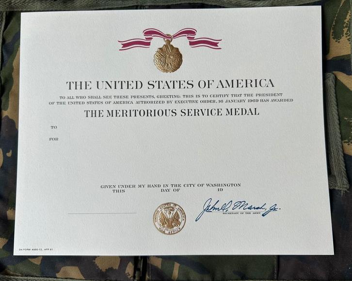 Certificaat Meritorious Service Medal  blanco & ondertekend, Verzamelen, Militaria | Algemeen, Landmacht, Lintje, Medaille of Wings