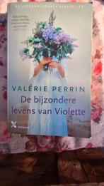 Valérie Perrin - De bijzondere levens van Violette, Ophalen of Verzenden, Zo goed als nieuw, Nederland, Valérie Perrin