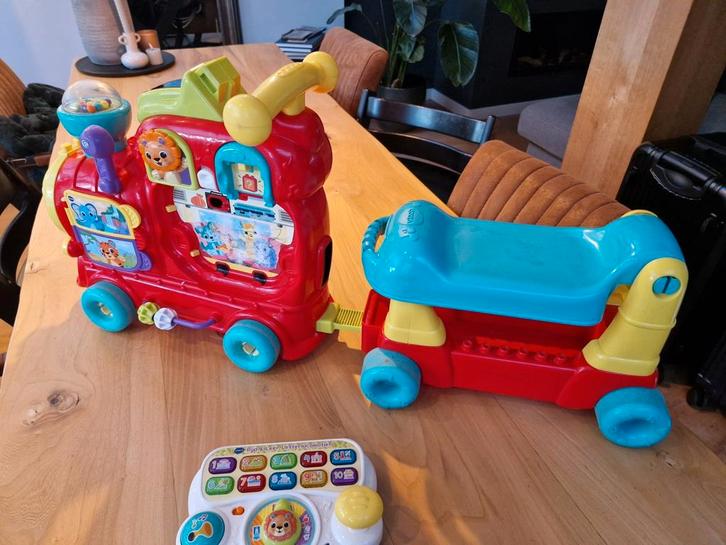 VTech Baby Rijd en Leer letterlocomotief, Kinderen en Baby's, Speelgoed | Vtech, Gebruikt, 6 maanden tot 2 jaar, Ophalen