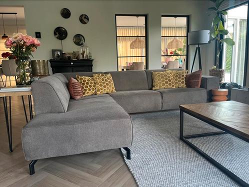Mooie hoekbank van NOUS LIVING te koop, Huis en Inrichting, Banken | Bankstellen, Gebruikt, Hoekbank, Vierpersoons of meer, 250 tot 300 cm