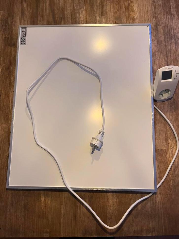 Infrarood warmte paneel met digitale stekker thermostaat, Doe-het-zelf en Verbouw, Verwarming en Radiatoren, Zo goed als nieuw