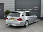 BMW 3-serie Touring 325d High Executive | Panoramadak | Lede, Zwart, 2993 cc, 193 €/maand, Leder