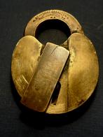 Vintage bronzen slot Made USA anno 1879 New York, Verzenden