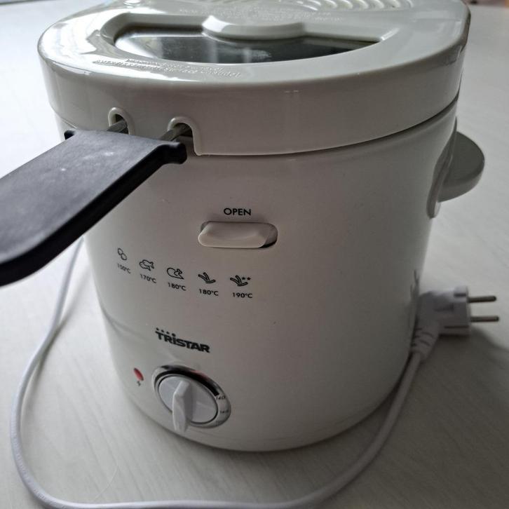 Tristar FR-6941 Friteuse, Witgoed en Apparatuur, Frituurpannen, Gebruikt, 1 tot 2 liter, Ophalen of Verzenden
