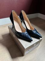 Peter kaiser pumps maat 40 lakleer blauw, Ophalen of Verzenden, Zo goed als nieuw, Blauw