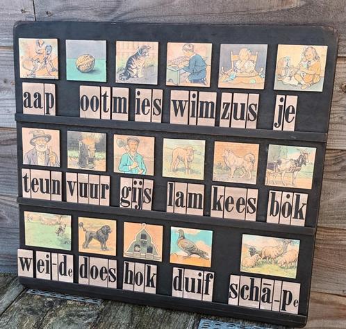 Antieke Hoogeveens C Jetses klassikale leesplank Wolters Aap, Antiek en Kunst, Antiek | Schoolplaten, Overige thema's, Verzenden
