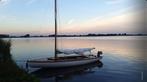 16m2 zeilboot van polyester met trailer, motor en toebehoren, Watersport en Boten, Ophalen, Zo goed als nieuw, Overige typen