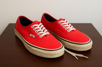 Rode Vans Authentic | Tijdloze sneakers in topstaat! beschikbaar voor biedingen