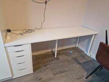 IKEA Bureau met of zonder ladeblok 