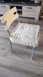 Ikea stoel met kussen - Gratis af te halen!, Huis en Inrichting, Stoelen, Ophalen, Gebruikt, Wit, Metaal